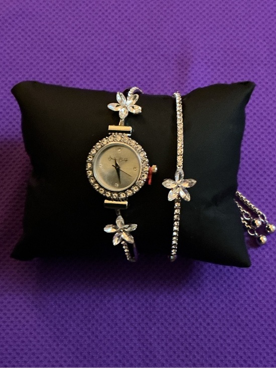 Jenny Croft Accessories - Crystal Floral Bracelet and Watch Set - Silver Sparkle